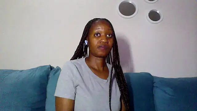 Snapshot of Hardnipples8 chatting on November 18, 11:15 pm Hardnipples8 online show from November 18, 11:15 pm