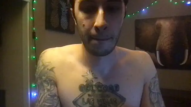 Snapshot of Bwcjoshbanks chatting on April 25, 1:52 am Bwcjoshbanks online show from April 25, 1:52 am