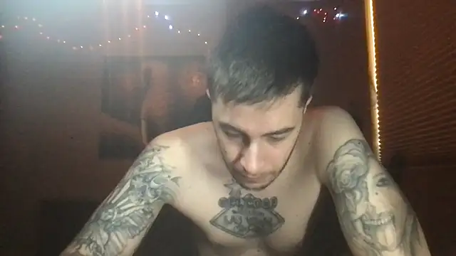 Snapshot of Bwcjoshbanks chatting on May 3, 6:25 pm Bwcjoshbanks online show from May 3, 6:25 pm