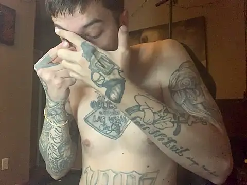 Snapshot of Bwcjoshbanks chatting on May 23, 6:01 pm Bwcjoshbanks online show from May 23, 6:01 pm