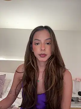 Bella cutte  online show from December 17, 11:55 pm