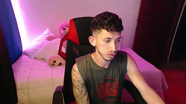 stevenSEX123 online show from December 6, 11:25 pm