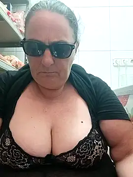 Snapshot of eroticjessitop chatting on November 1, 4:53 pm eroticjessitop online show from November 1, 4:53 pm