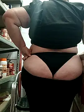 Snapshot of eroticjessitop chatting on November 10, 5:23 pm eroticjessitop online show from November 10, 5:23 pm