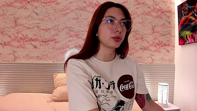 Snapshot of MilaaL chatting on December 16, 7:19 pm MilaaL online show from December 16, 7:19 pm