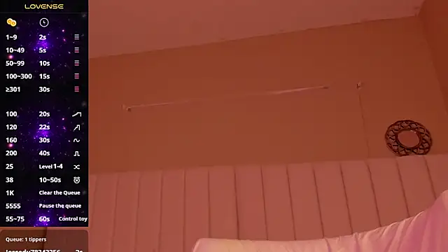 Snapshot of Angelllica_ chatting on February 20, 8:39 am Angelllica  online show from February 20, 8:39 am