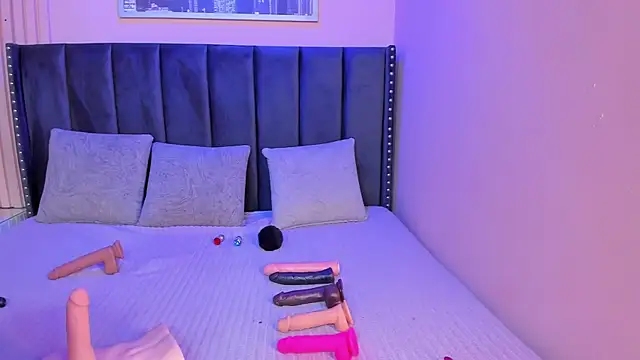 ashlye miller  online show from January 24, 3:43 am