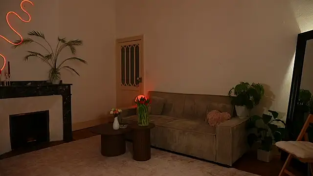 denise sweetbunny online show from March 2, 6:15 pm