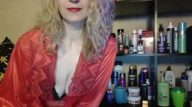 Natasha Nannette online show from January 25, 8:00 pm