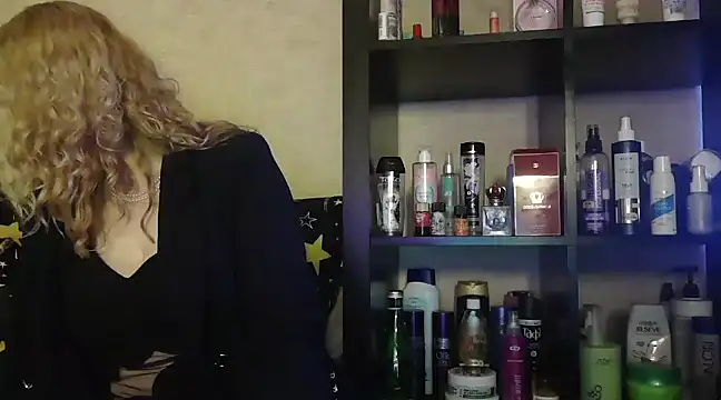 Natasha Nannette online show from March 4, 3:15 pm