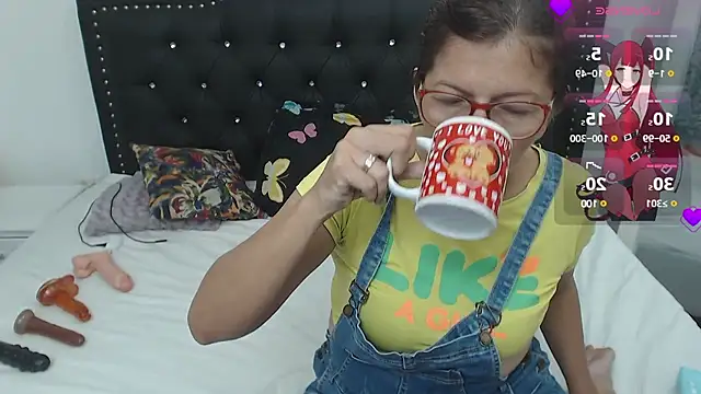 Snapshot of jellyfishhot chatting on March 21, 12:07 am jellyfishhot online show from March 21, 12:07 am