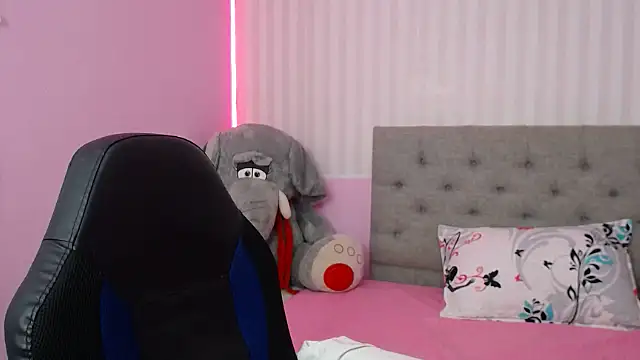 mature martina online show from January 24, 7:41 am