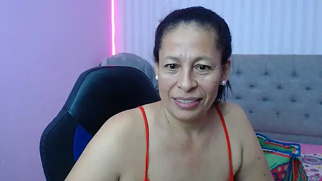 mature martina online show from January 24, 10:43 am