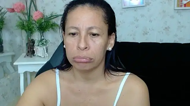 mature martina online show from January 26, 5:23 am