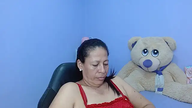 mature martina online show from February 2, 2:06 am