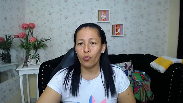 mature martina online show from February 8, 10:40 pm