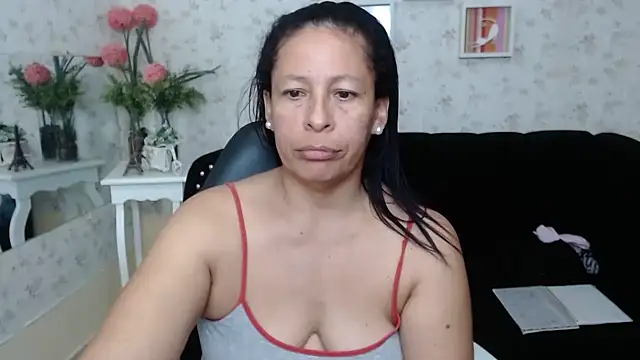 mature martina online show from February 15, 8:44 am