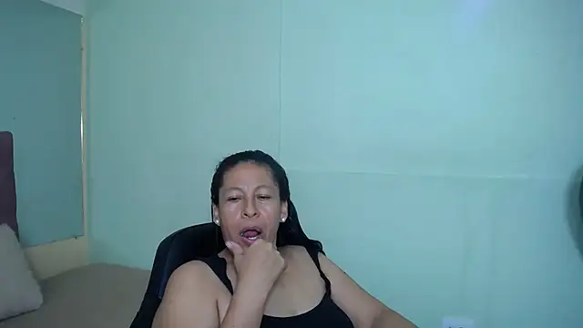 mature martina online show from February 26, 2:26 am