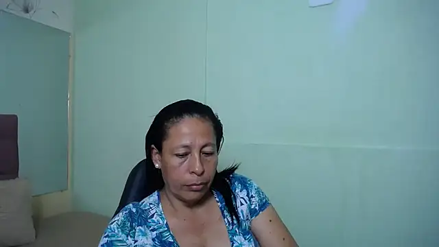 mature martina online show from February 28, 9:33 pm