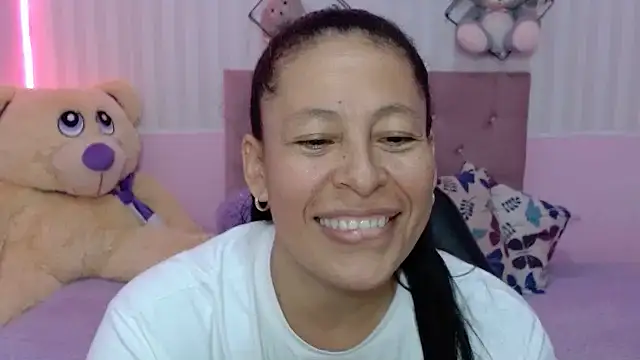 mature martina online show from November 21, 5:33 pm