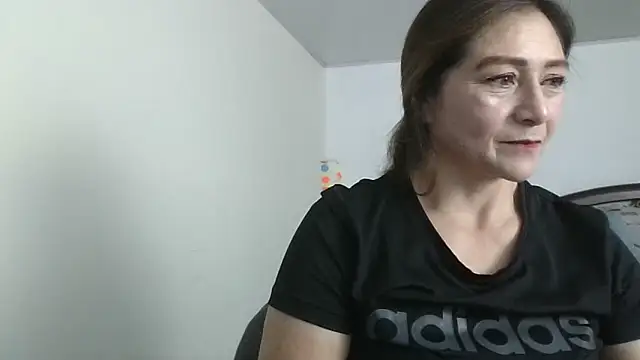 ruby-milf1 online show from December 7, 9:33 pm