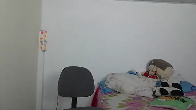 ruby-milf1 online show from March 20, 12:08 am