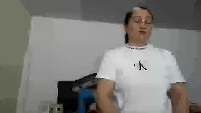 ruby-milf1 online show from September 23, 12:46 am