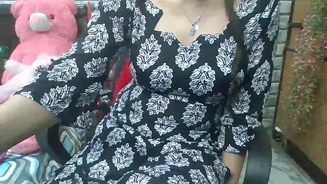 Sexy iknoor online show from March 17, 10:49 am