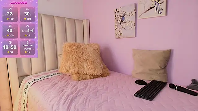 Mhia palmer online show from April 14, 2:12 pm