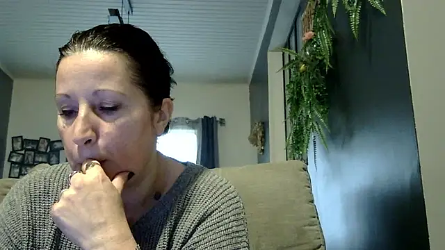 feline27 online show from January 18, 12:42 pm