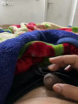 yourheroforfun online show from February 21, 7:10 pm