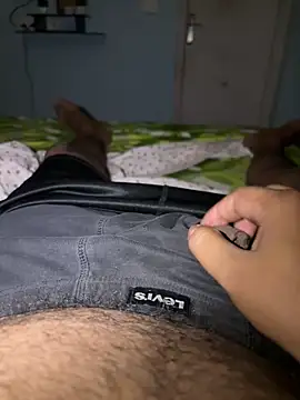 yourheroforfun online show from April 22, 7:15 pm