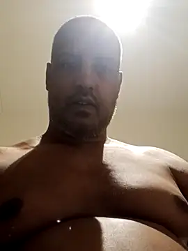 bink1982 online show from February 15, 9:55 pm