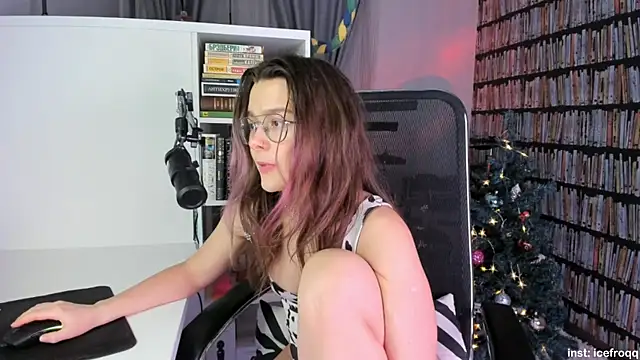 icefroqq online show from January 17, 8:44 pm