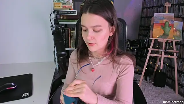 icefroqq online show from February 3, 8:13 pm