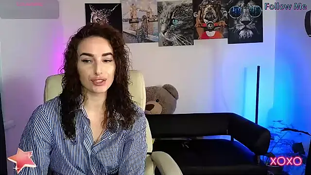 Snapshot of xx_adrihanna_xx chatting on February 20, 3:08 pm xx adrihanna xx online show from February 20, 3:08 pm