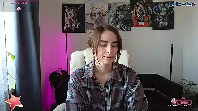 Snapshot of xx_adrihanna_xx chatting on February 26, 9:42 am xx adrihanna xx online show from February 26, 9:42 am