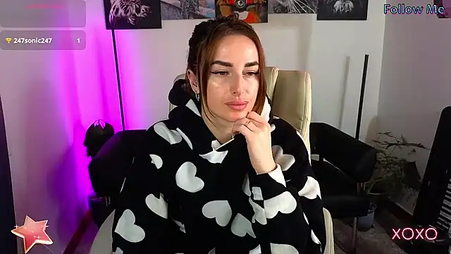 Snapshot of xx_adrihanna_xx chatting on March 11, 4:32 am xx adrihanna xx online show from March 11, 4:32 am