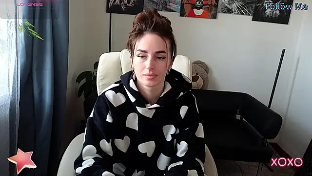 Snapshot of xx_adrihanna_xx chatting on March 15, 11:51 am xx adrihanna xx online show from March 15, 11:51 am