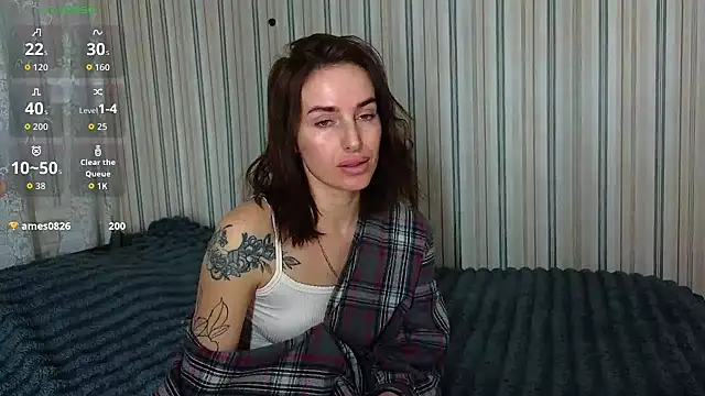 Snapshot of xx_adrihanna_xx chatting on February 5, 8:13 pm xx adrihanna xx online show from February 5, 8:13 pm