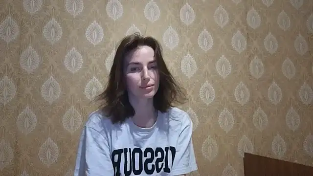 Snapshot of xx_adrihanna_xx chatting on February 21, 5:25 pm xx adrihanna xx online show from February 21, 5:25 pm