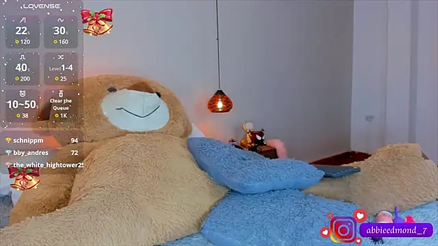 Snapshot of AbbieEdmond chatting on December 24, 7:49 am AbbieEdmond online show from December 24, 7:49 am