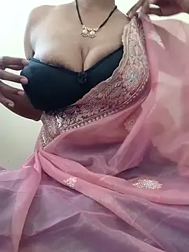 pretiHot online show from February 2, 8:35 am