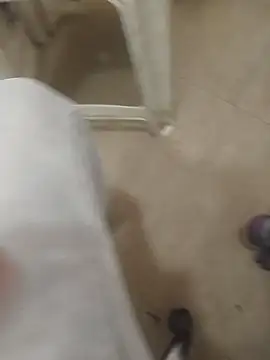 Snapshot of deshifuckers chatting on February 11, 8:26 am deshifuckers online show from February 11, 8:26 am