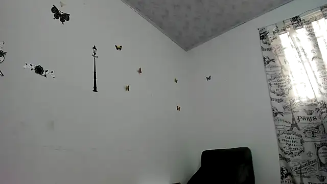 Snapshot of Angelblue_ chatting on February 17, 2:37 pm Angelblue online show from February 17, 2:37 pm