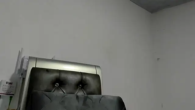 Snapshot of Angelblue_ chatting on October 16, 12:50 pm Angelblue online show from October 16, 12:50 pm