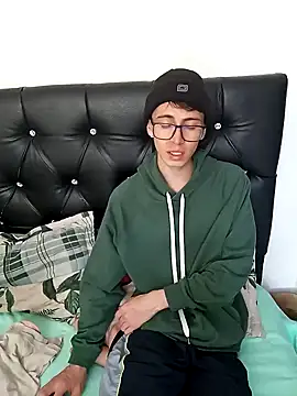 Snapshot of Norehg chatting on February 1, 4:44 pm Norehg online show from February 1, 4:44 pm