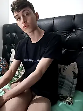 Snapshot of Norehg chatting on February 2, 4:48 am Norehg online show from February 2, 4:48 am