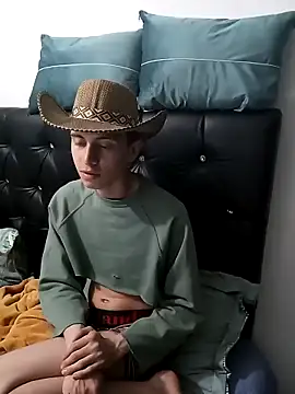 Snapshot of Norehg chatting on February 18, 2:16 am Norehg online show from February 18, 2:16 am