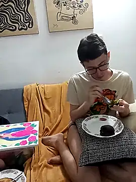 Snapshot of Norehg chatting on March 22, 5:17 am Norehg online show from March 22, 5:17 am